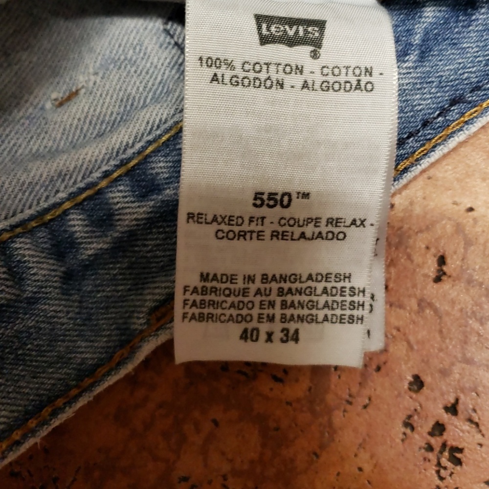 🎶Levi's 🎵 - Picture 2 of 3